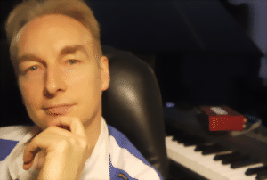 studio_klein1-large.gif